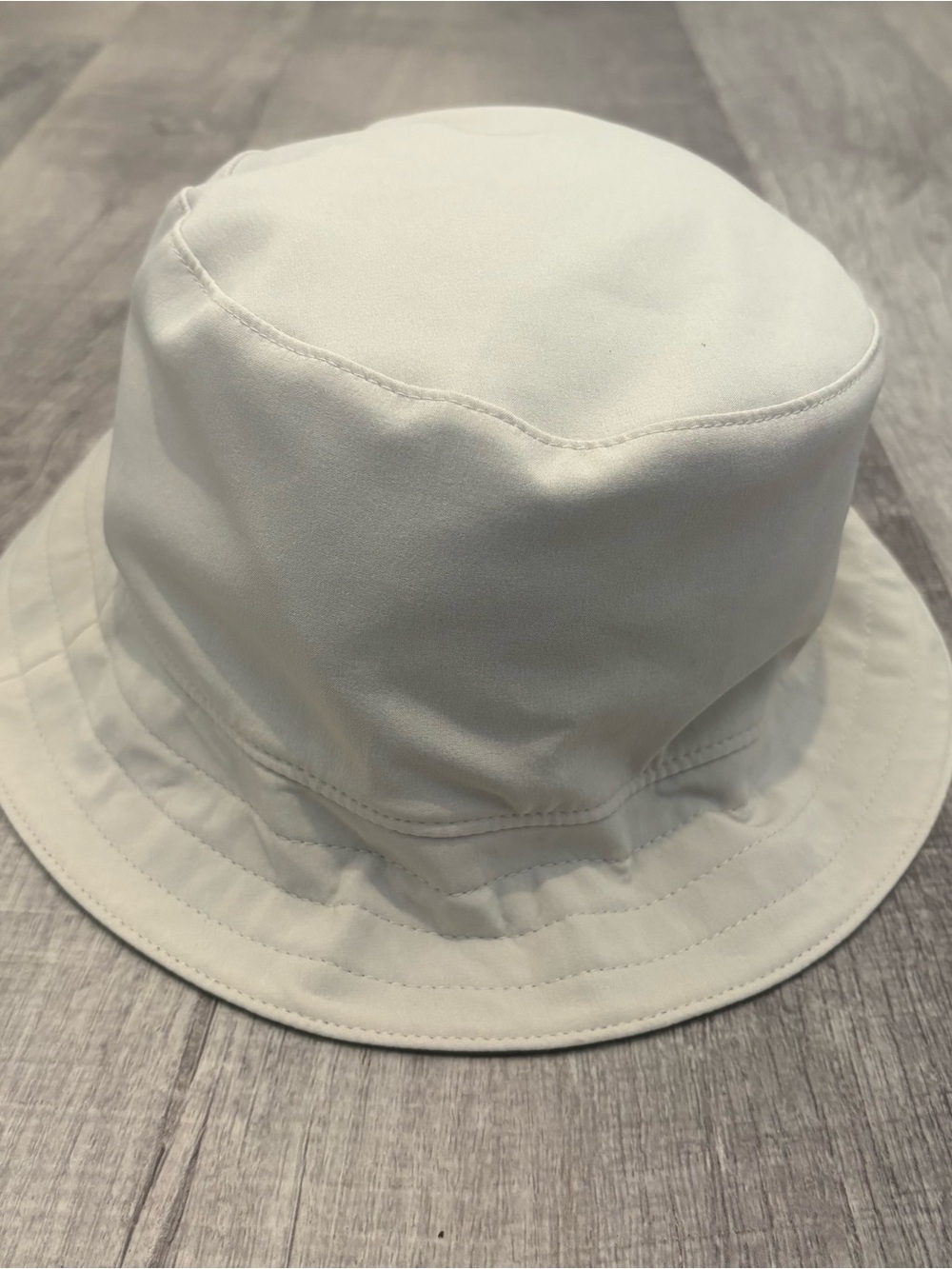 Lululemon Both Ways Reversible Bucket Hat White Olive Green M/L NWT